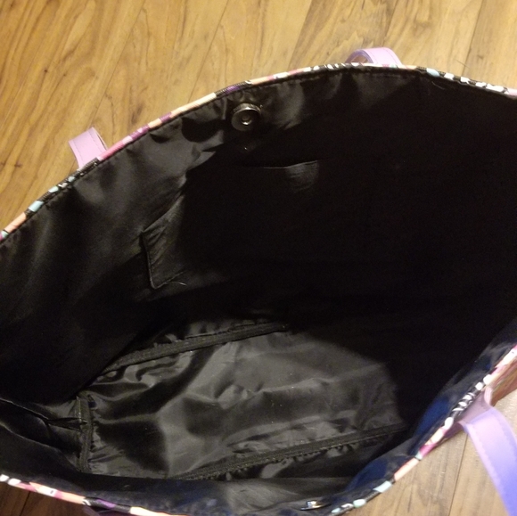 SIMPLY SPRING TOTE - Picture 2 of 9